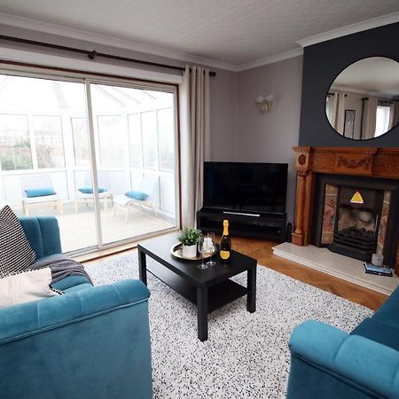 Becky'S Bungalow By Ty Sa -Spacious 4 Bed Bungalow Cardiff Exteriér fotografie