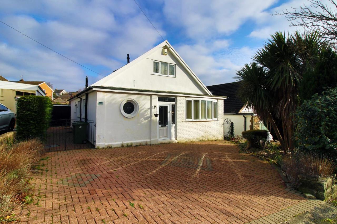 Becky'S Bungalow By Ty Sa -Spacious 4 Bed Bungalow Cardiff Exteriér fotografie