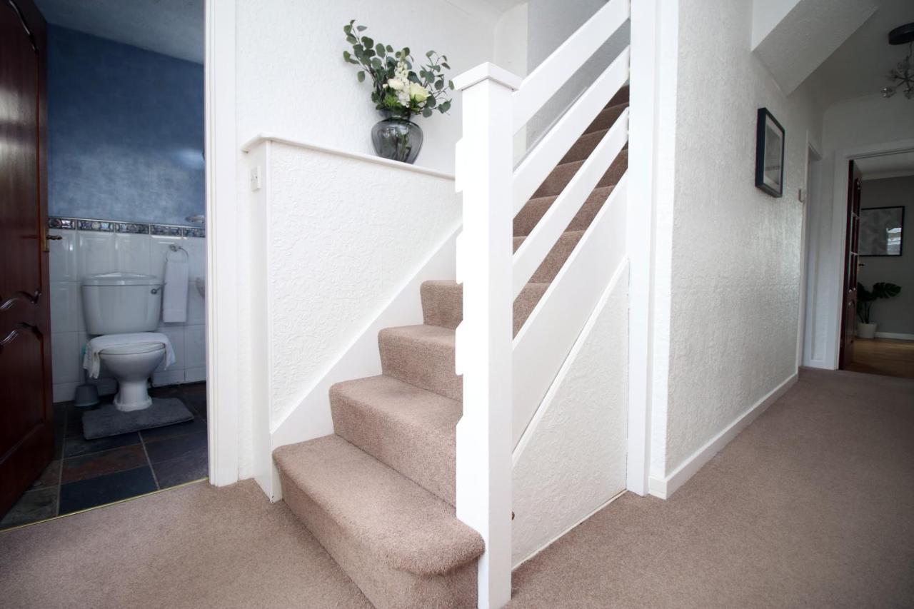 Becky'S Bungalow By Ty Sa -Spacious 4 Bed Bungalow Cardiff Exteriér fotografie